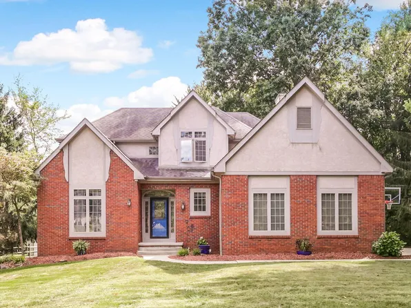 153 Forward Pass Rd SW, Pataskala, OH 43062