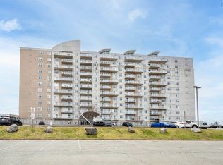 60 Walter Havill Dr #612, Halifax, NS B3N 0A9