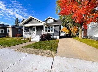 1612 17th Ave, Menominee, MI 49858