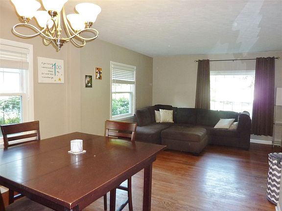 5th image of 2522 Middle Rd