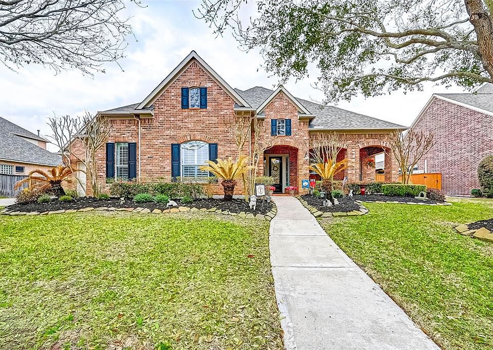 Time to say "Yes to the address!" Welcome home to 21027 James Long @ the sought-out comunity of Long Meadow Farms!
