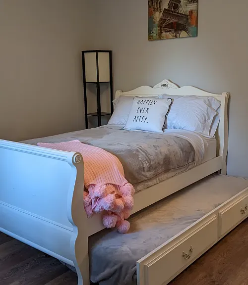Full size bed with twin trundle bed