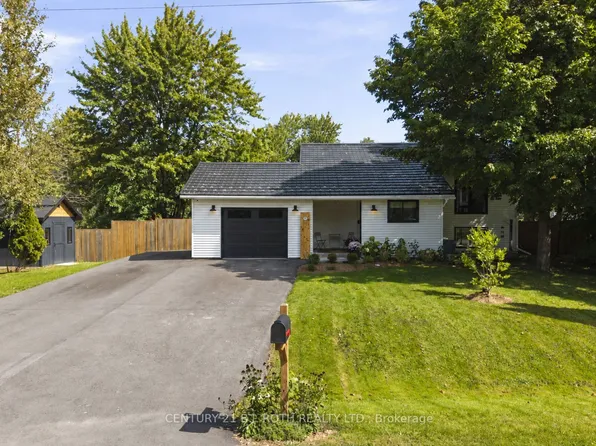 3417 Timberline Ave, Severn, ON L3V 0V8