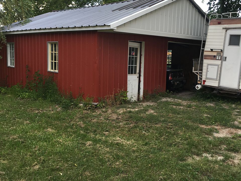 2nd image of 1441 Minnesota Rd