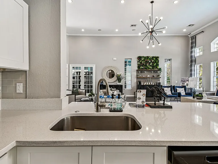 Knightsbridge at Stoneybrook — Photo 48