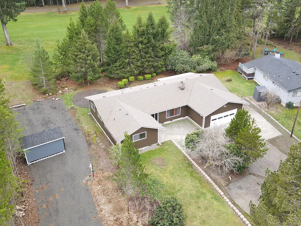 280 E Shamrock Dr