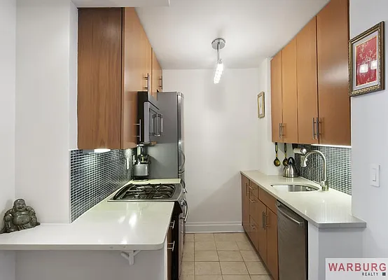 Sold by Warburg | media 14