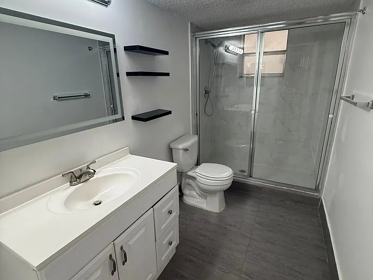 404 NW 68th Ave #206 — Photo 31