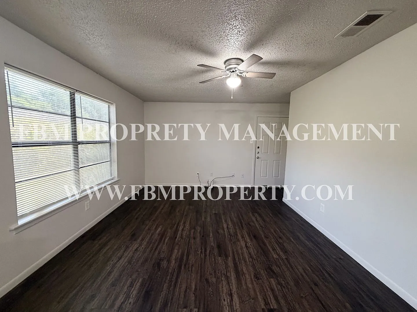 Presley Place Apartments — Photo 3