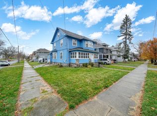 1040 Woodbridge St, Jackson, MI