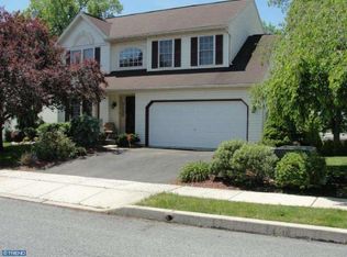 1026 Cathy Dr, Leesport, PA 19533