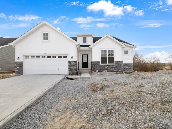 4351 Riverwood Rd, Valparaiso, IN 46385
