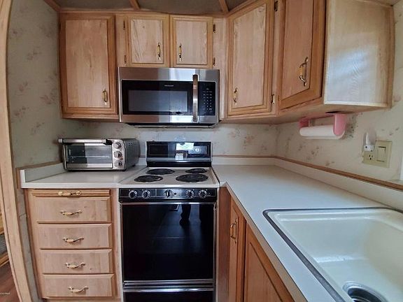 3rd image of 303 E Mesquite Dr #1