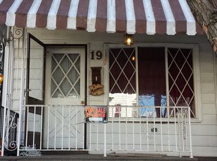 19 N Hickory St, Mount Carmel, PA 17851