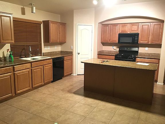 3rd image of 22451 N Dietz Dr