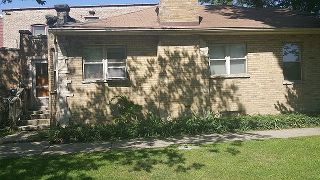 2nd image of 1700 Dempster St
