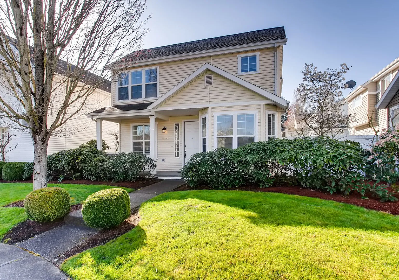 Beautiful 3-Bedroom Beaverton Home with MAX Access, Garage & Private Yard — Photo 1