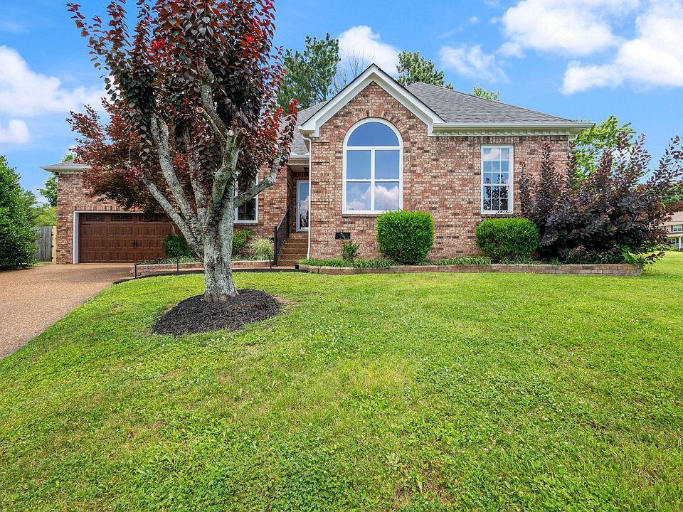 1st image of 2810 Rose Hill Ln