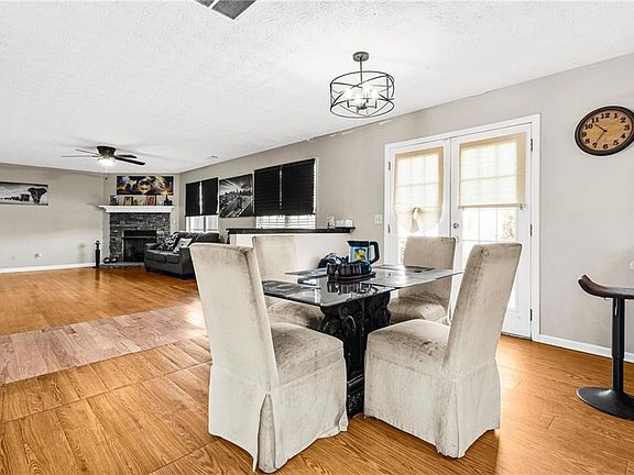5th image of 159 Jenna Ln