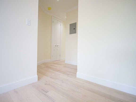 5th image of 946 Bushwick Ave #202