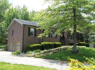 606 Cloverdale Dr, Danville, KY 40422