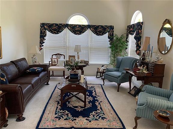 3rd image of 1117 Lake Heights Way