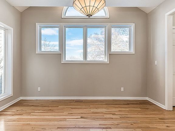 4th image of 22821 E Ashford Ct