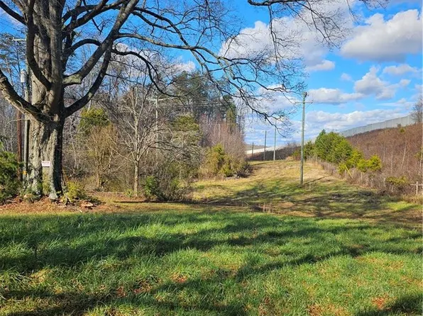 2231 Pisgah Church Rd #3C, Kernersville, NC 27284