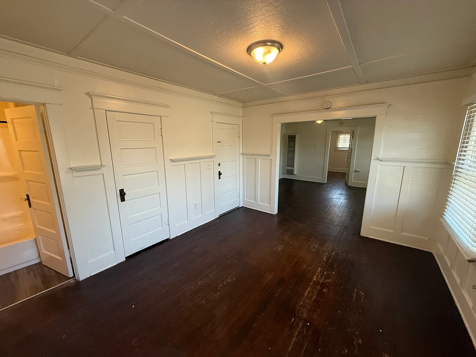 1 bed, 700 sqft, $1,710 — Photo 2