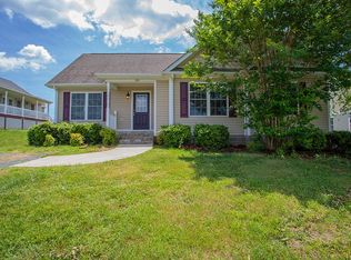 292 Todd Ln, Madison Heights, VA 24572
