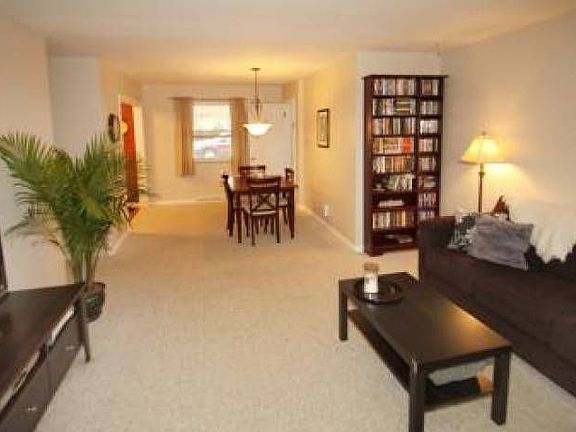 2nd image of 2633 Honeyhill Ct