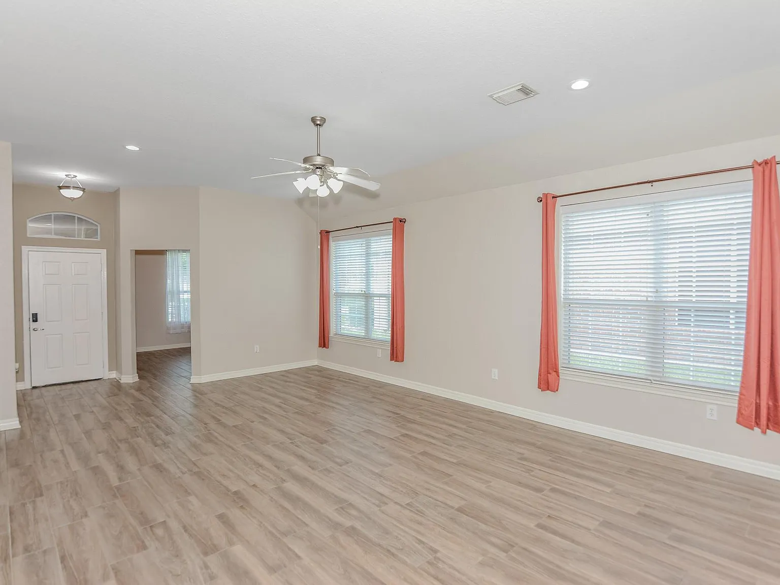 2 bed, 2.0 bath, 1565 sqft, $2,250 — Photo 4