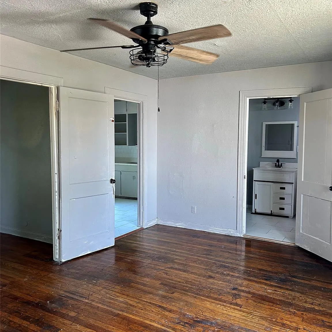 1 bed, 1.0 bath, 1040 sqft, $950 — Photo 3