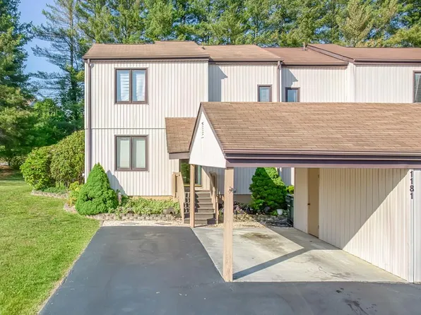 1181 Pebble Dr, Bristol, VA 24201