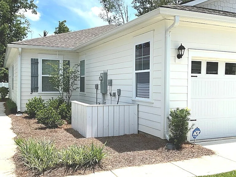 206 Holloway Hl — Photo 2