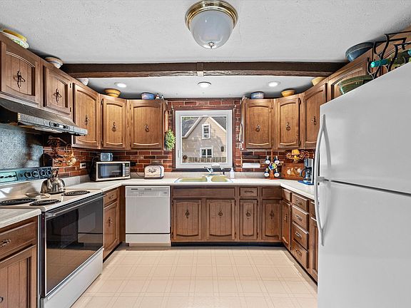 4th image of 515 Winchester Ave