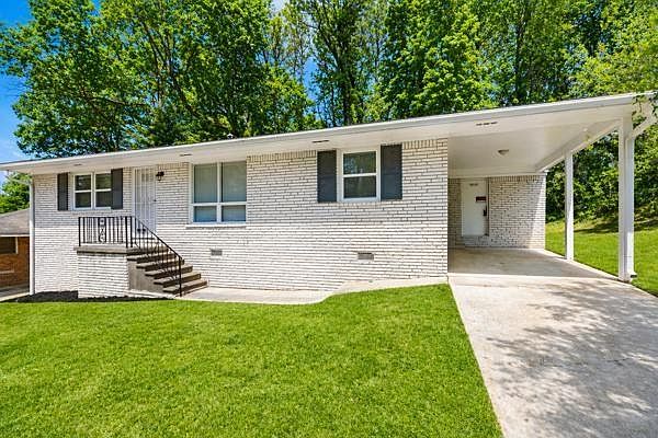 1st image of 6044 Hillandale Dr