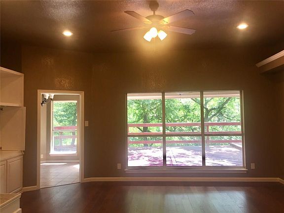 2nd image of 4126 Linkcrest Dr W