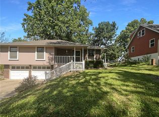 309 SE Shawn Ct, Blue Springs, MO 64014