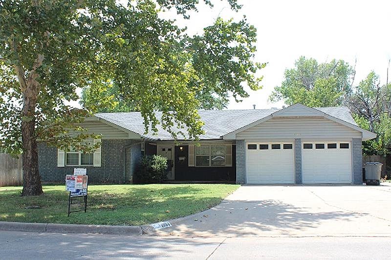 1st image of 4004 NW Meadowbrook Dr