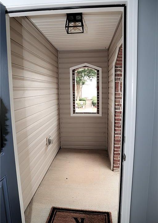 1st image of 277 Hiawassee Dr