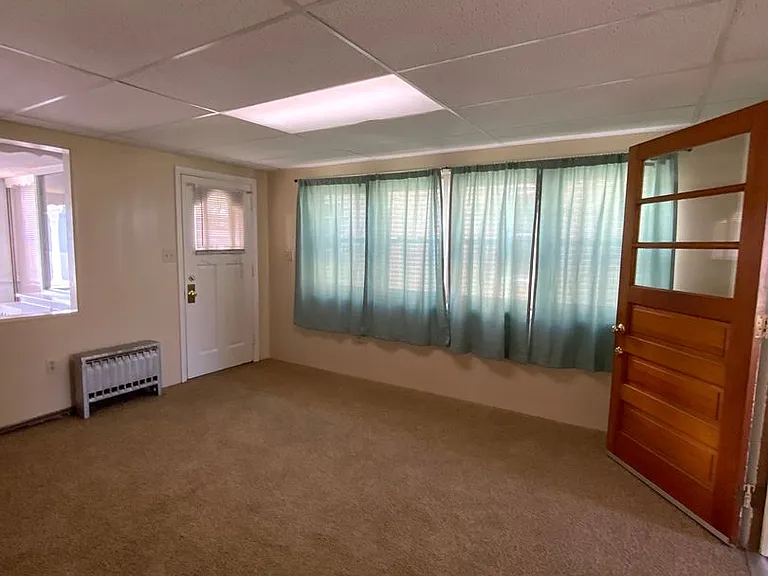 125 S Market Ave — Photo 18