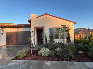 389 Eureka Dr, Santa Paula, CA 93060