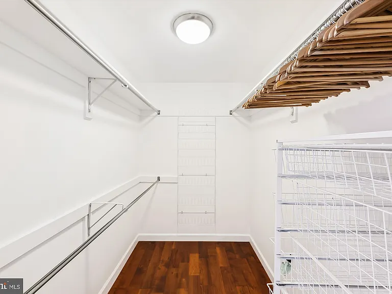 7445 Gillingham Row — Photo 17