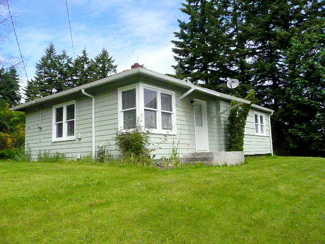 1st image of 3316 Tarabochia St