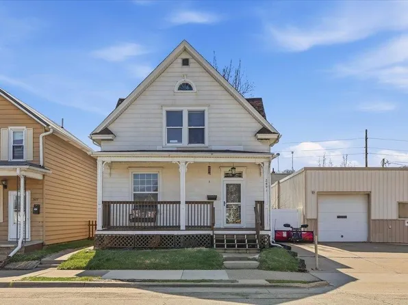 2491 Jackson St, Dubuque, IA 52001