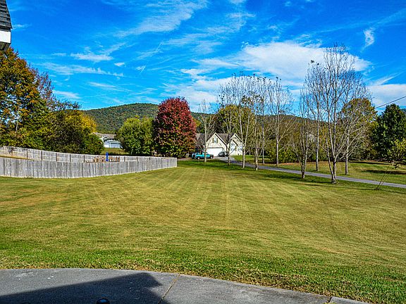 5th image of 427 Eledge Farm Rd