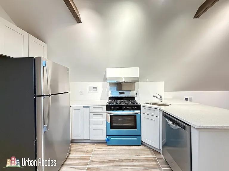 1401 N Bosworth Ave #4AC — Photo 4