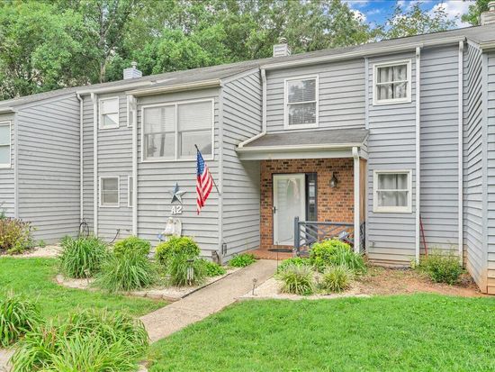 101 Crescent St APT A2, Martinsville, VA 24112