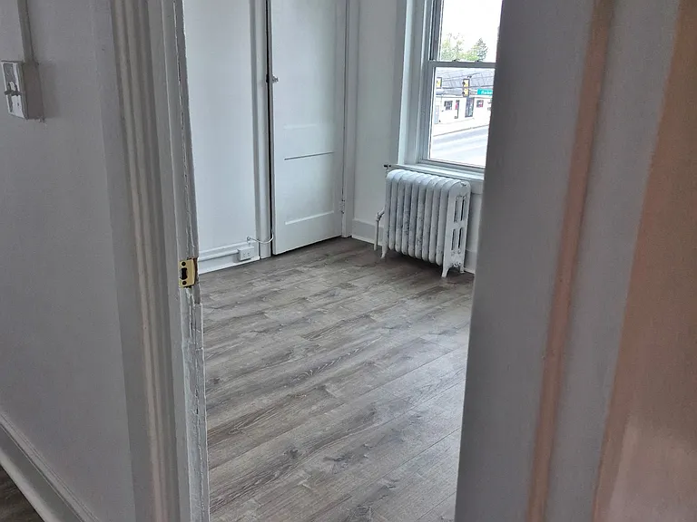 8 E Ridge Rd — Photo 5